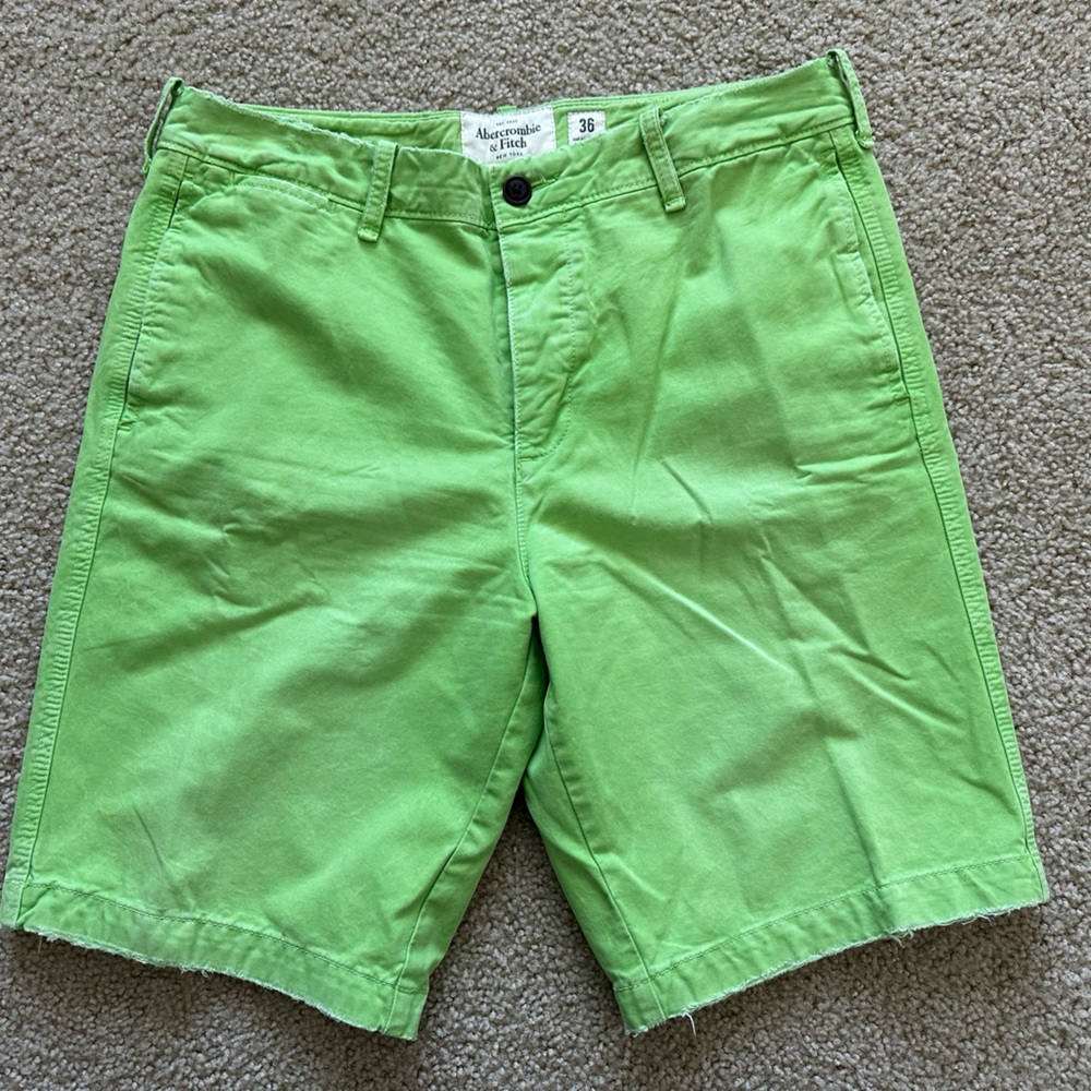 Mens Abercrombie & Fitch shorts size 36